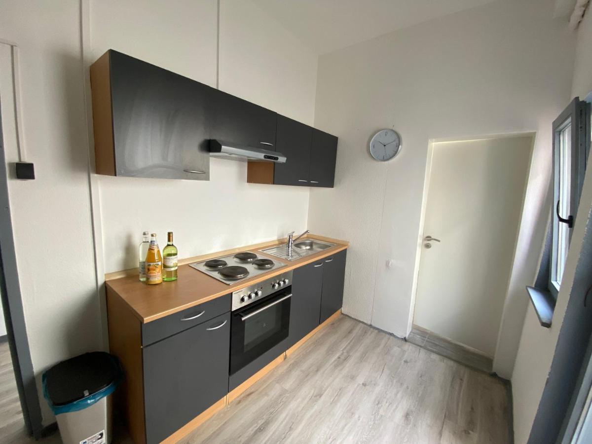 Urbansuites - Modern & Zentral In Der City - Dein Zuhause In Stuttgart Exterior foto