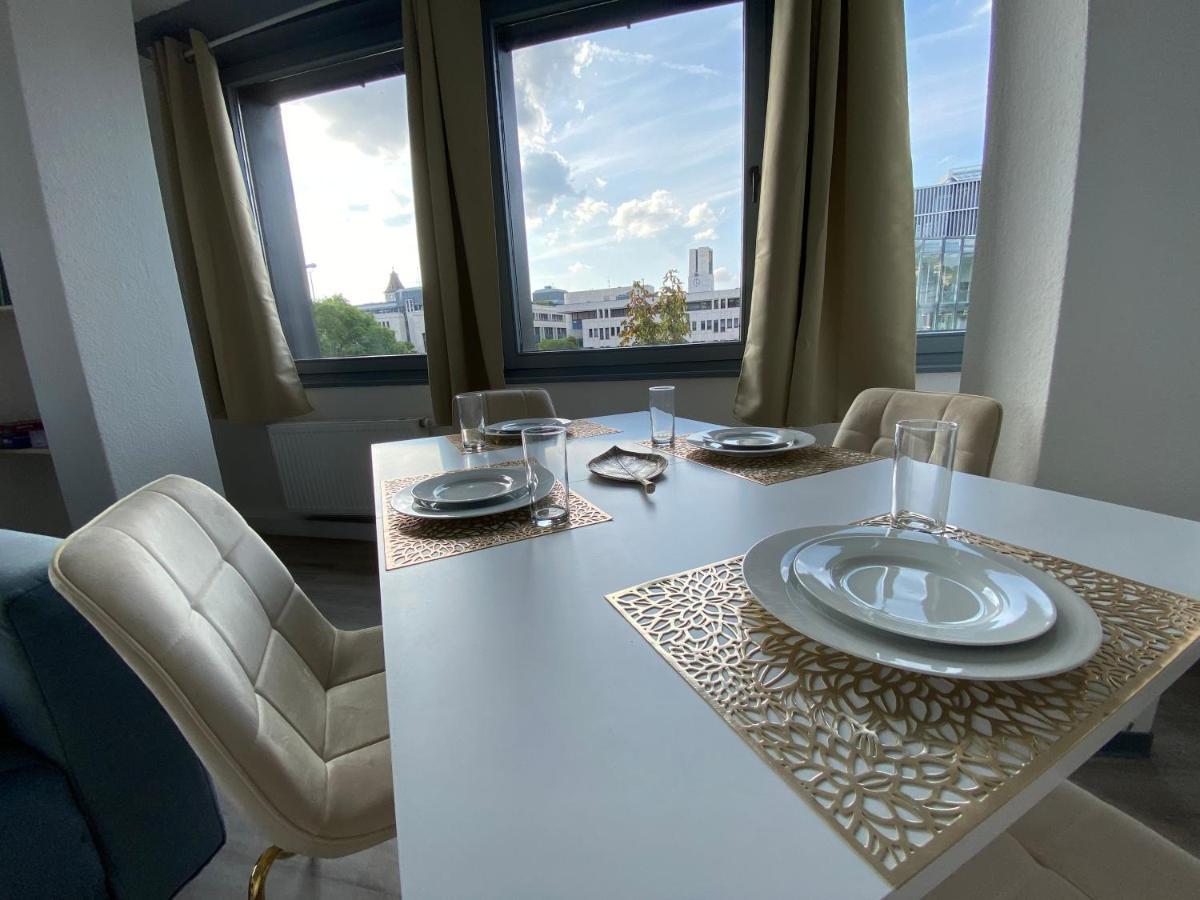 Urbansuites - Modern & Zentral In Der City - Dein Zuhause In Stuttgart Exterior foto